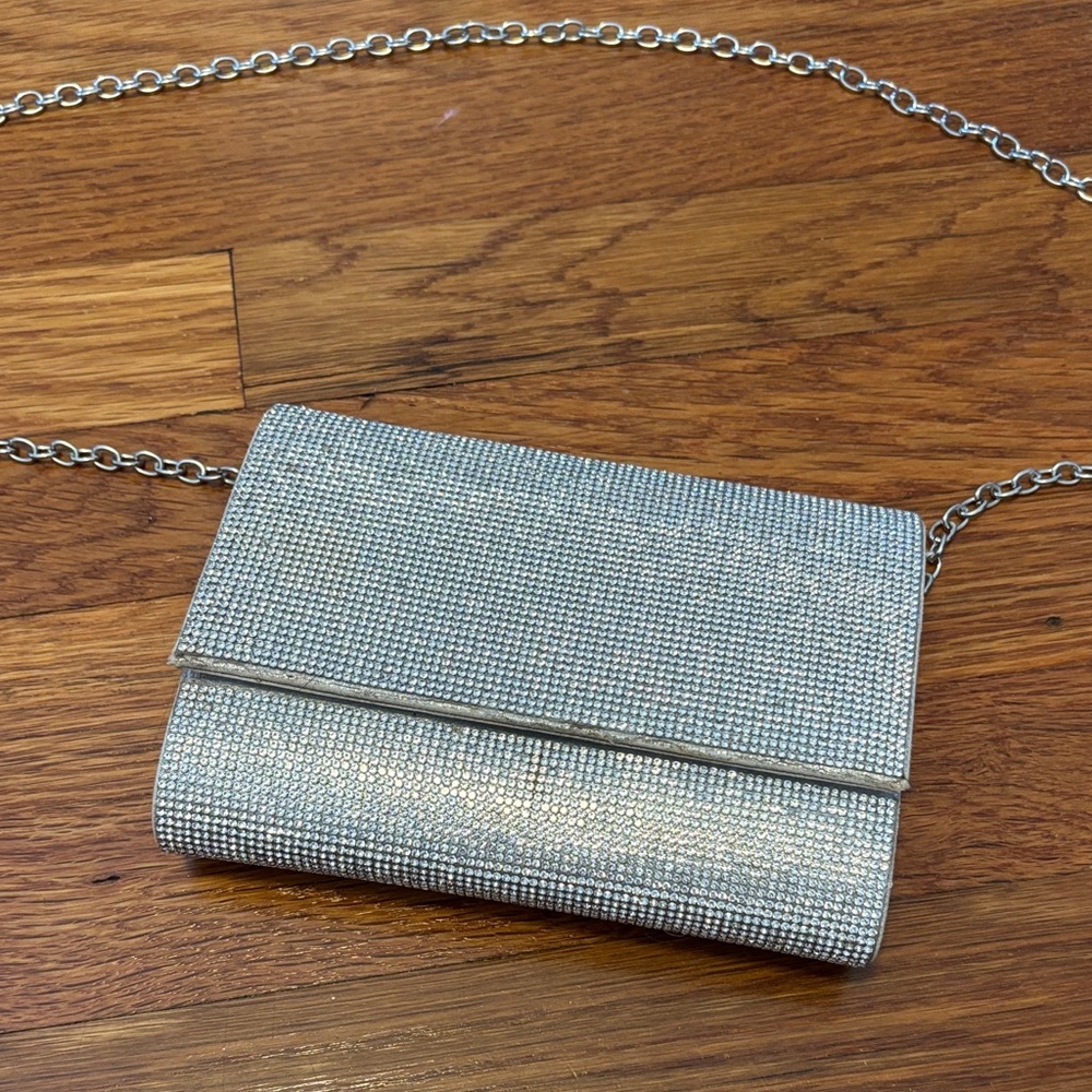 Elegant Silver Chain Clutch